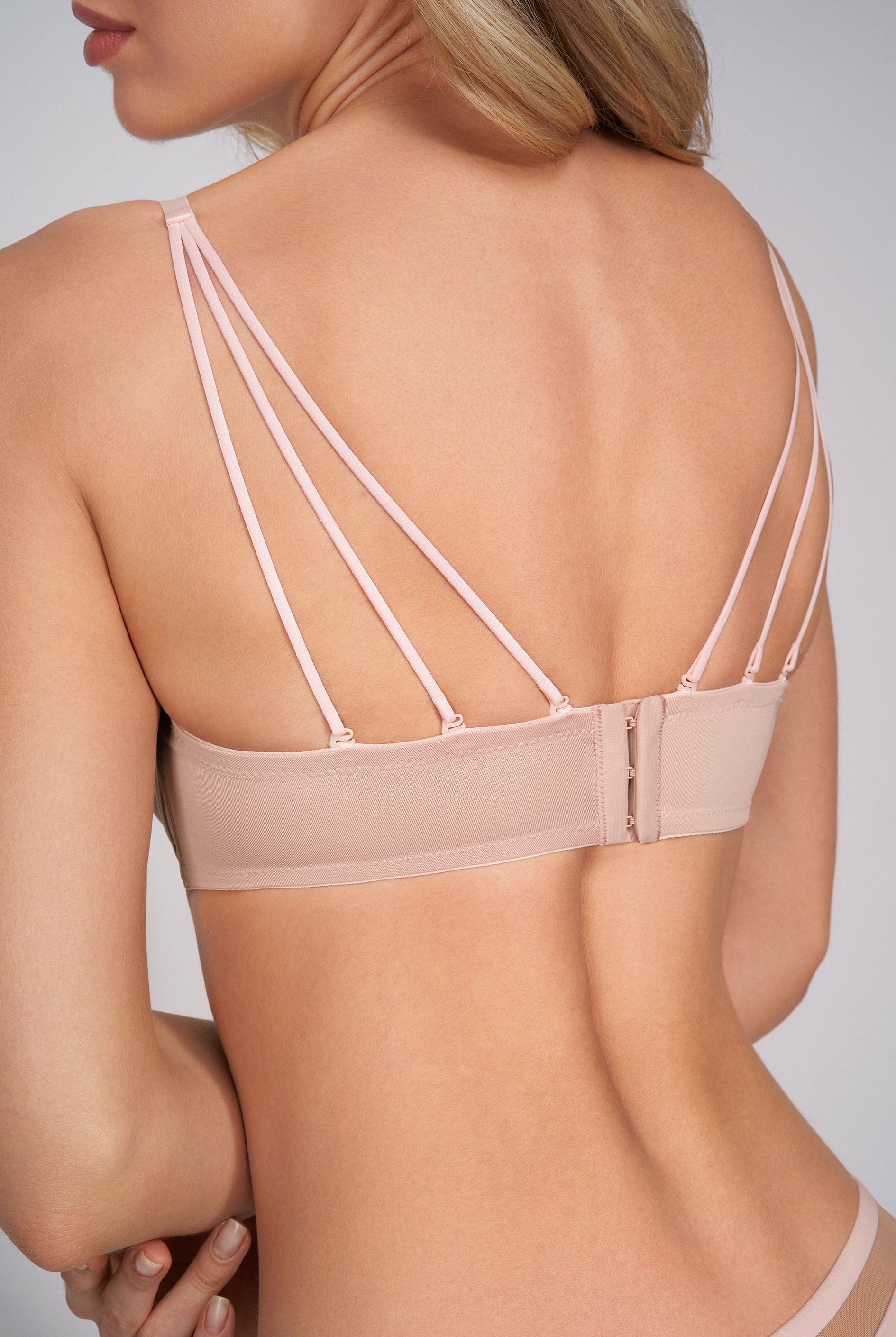 Бюстгальтер балконет Бюстгальтер балконет