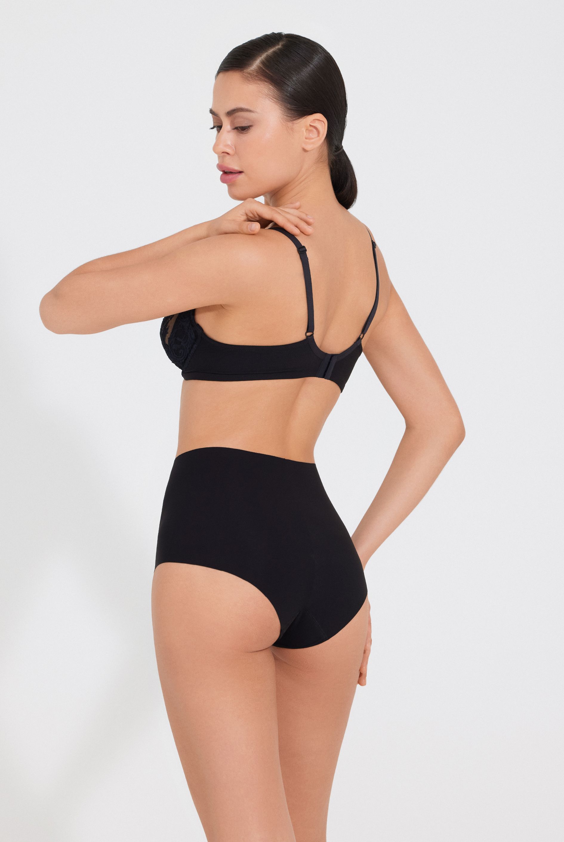 Бюстгальтер мягкая треугольная чашка