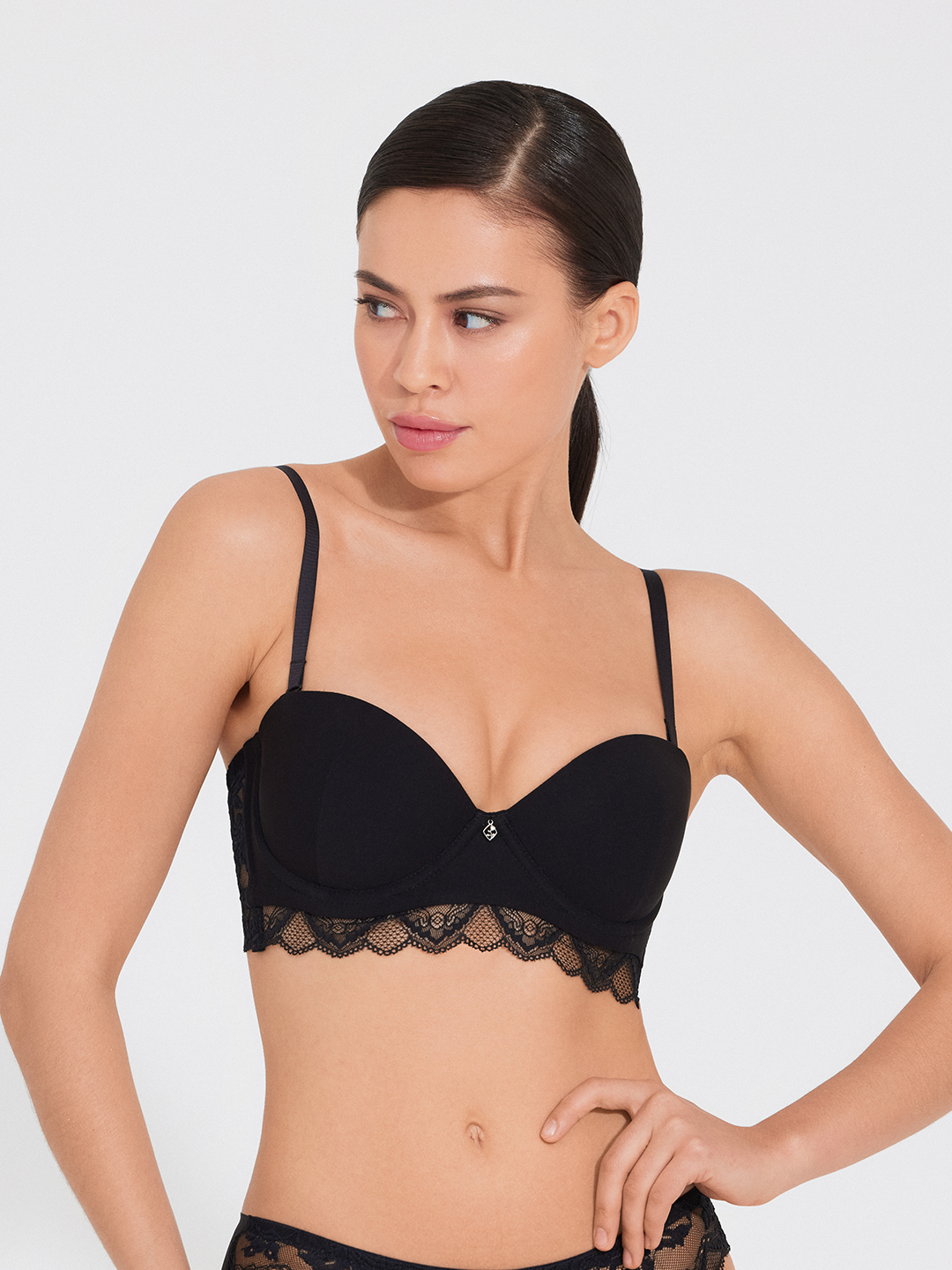 Бюстгальтер балконет