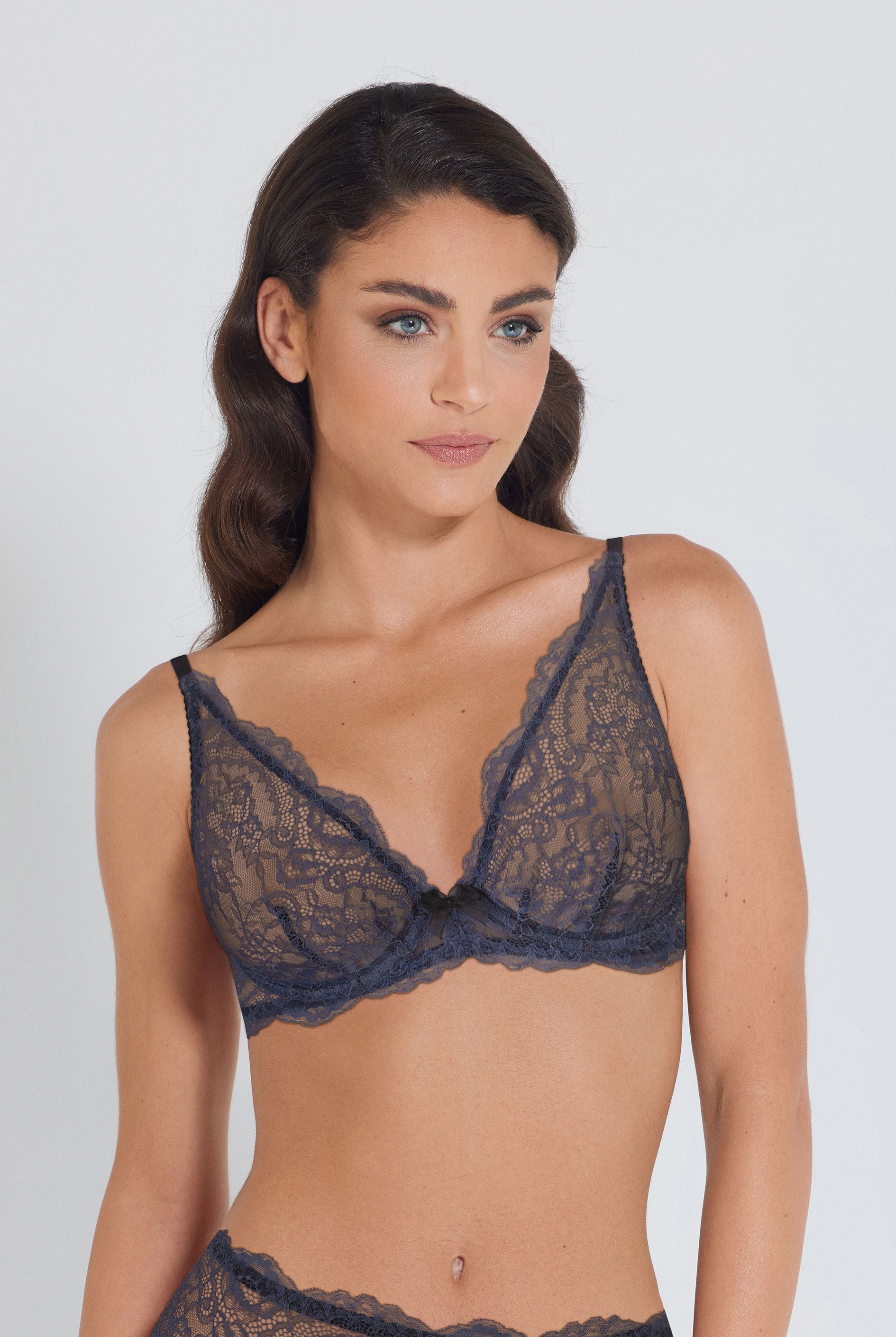 Бюстгальтер мягкая чашка без каркаса