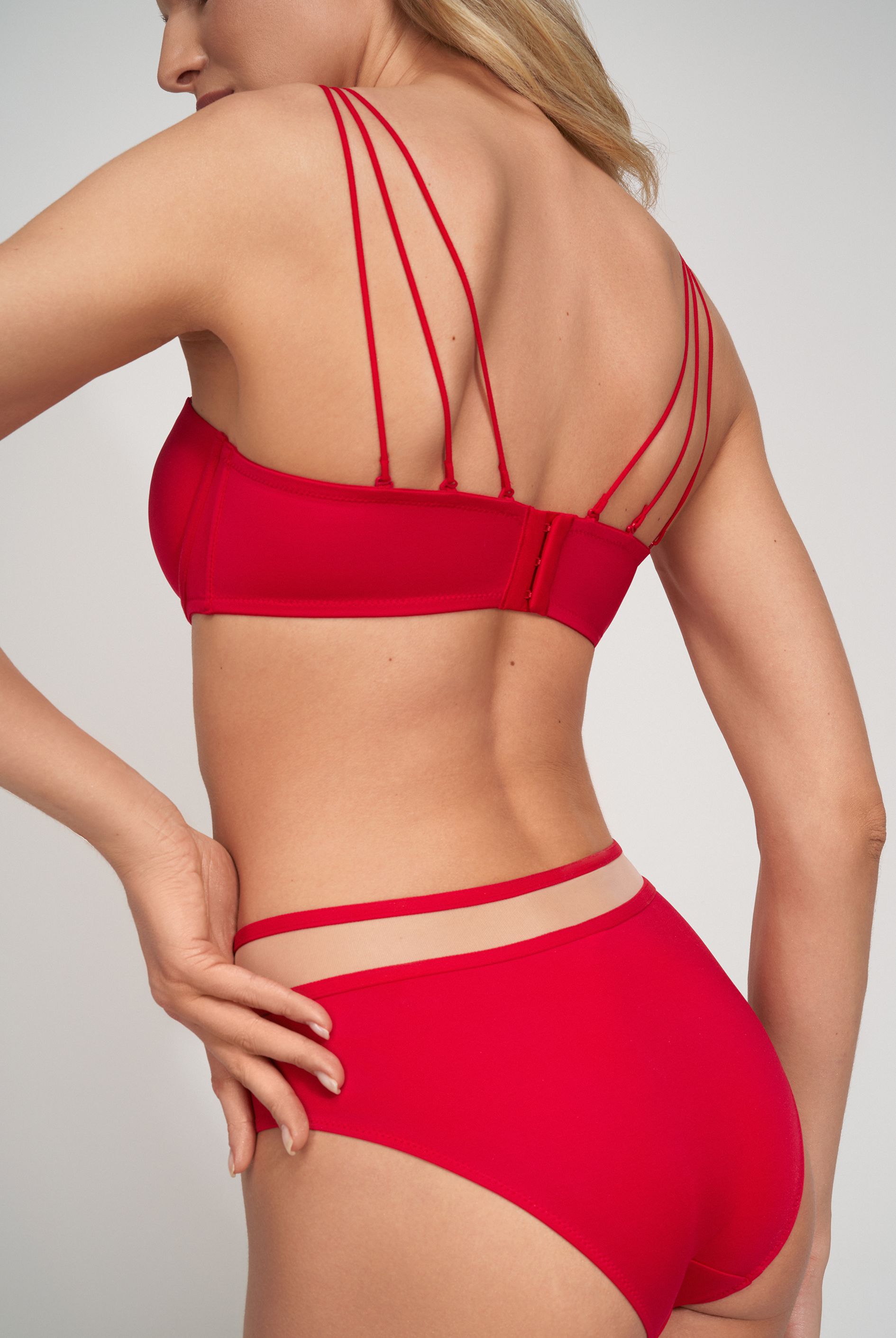 Бюстгальтер балконет Бюстгальтер балконет