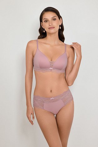 Бюстгальтер формованная треугольная чашка без пуш-ап