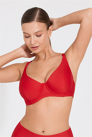Бюстгальтер на формирующем подкладе нижней детали чашки