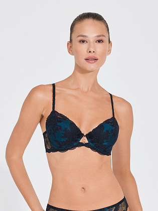 Бюстгальтер формованная чашка пуш-ап