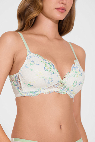 Бюстгальтер формованная треугольная чашка без пуш-ап